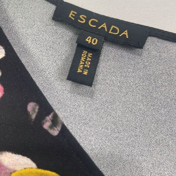 Escada Black Pink Floral V Neck Top - Picture 3 of 7